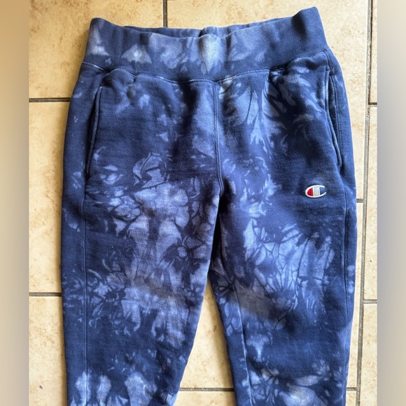 Champion women’s blue reverse weave athletic Tie Dye joggers size medium - Picture 3 of 6